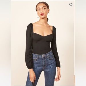 Reformation Reign Top size 6 in black